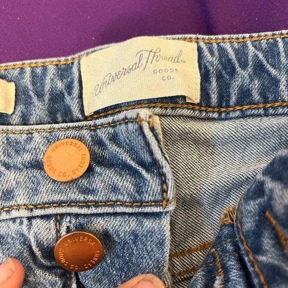 Universal Thread Goods Co. cut off denim short - Picture 4 of 6